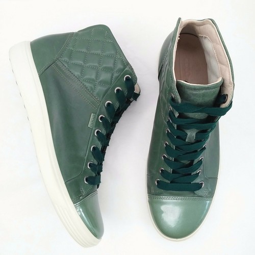 ecco quilted sneaker