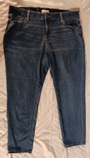 Ava  Viv Women's 18W high-rise stretch jeans