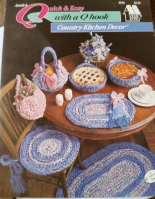 Annies Quick & Easy With A Q Hook Country Kitchen Decor