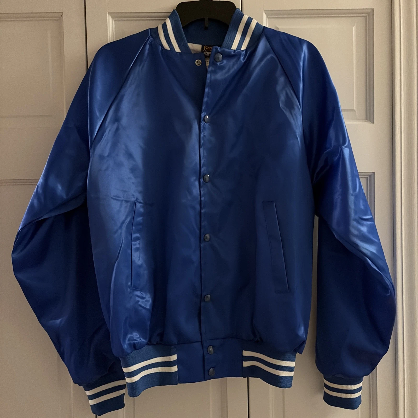 Vintage Nylon Embroidered Cadillac Logo Satin Bomber Jacket Size Small UNUSED - product detail image 4