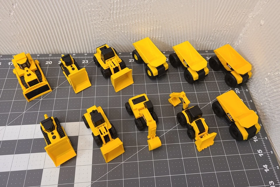 CAT MINI MACHINES Lot Of 11  Construction Vehicles Toy Set Plastic Yellow Black  - Image 2 of 4