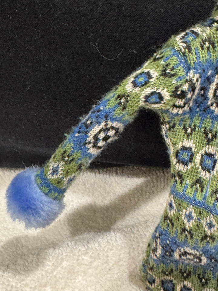 Vintage 1999 Barbie Metro Fashion Avenue A Winter Day Mattel 25701 Dress Hat Bag - Image 4 of 4