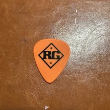 riley green guitar pick 2025