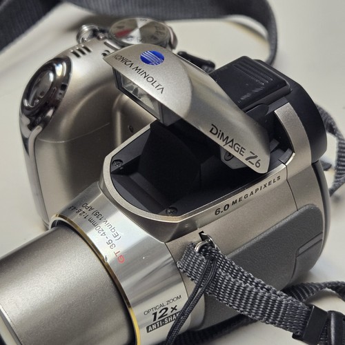 Minolta Konica Camera Digital DiMAGE Z6 6.0MP Original Carry Case & 16 MB Card. - Picture 4 of 12