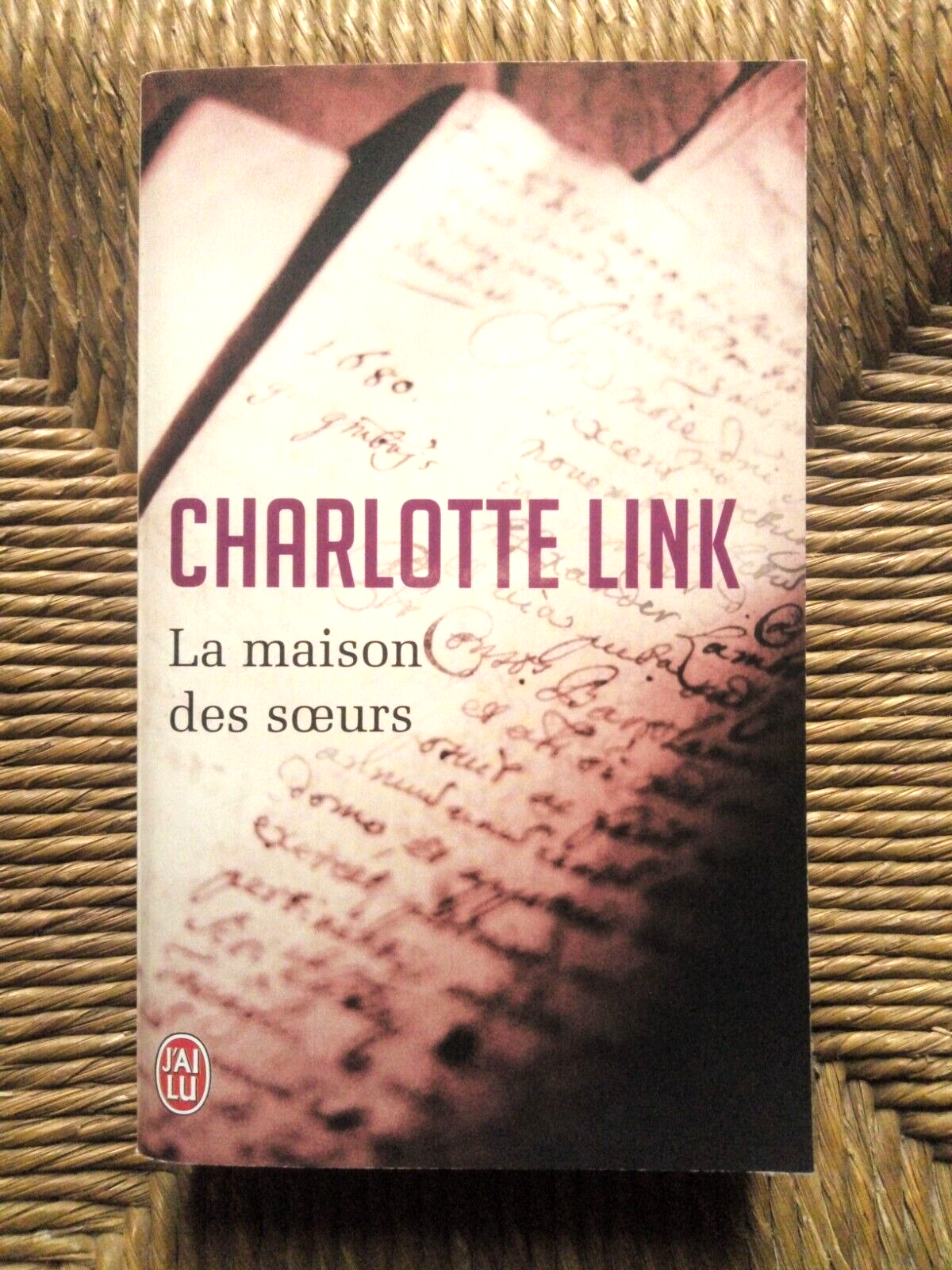 Livre roman policier thriller La maison des soeurs de Charlotte Link