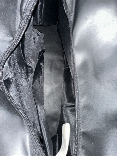 Givenchy rara, grande, nera VIP omaggio - valigetta borsa per laptop 16 pollici x 11 pollici - Foto 5 di 8