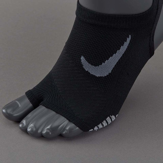 nike grip studio