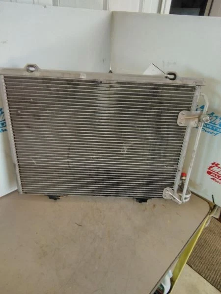 Condensador de CA 170 tipo SLK230 compatible con 97-04 MERCEDES SLK 967512 Foto 2 de 4