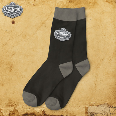 Geschenkset 65. Geburtstag Andenken Beanie Mütze & Socken Geschenkidee für Männer Frauen