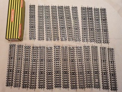 Trix Express H0 Pappschwellen-Gleise: 25 x Nr. 701 (4701); Geraden mit einer OVP