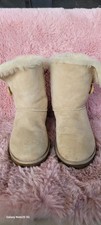 UGG Australia Women's Bailey Button Boots 5803 Size US 8