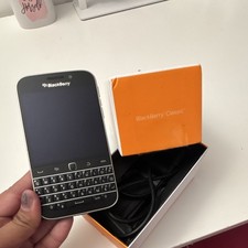 BlackBerry Classic Black Bar Style Smartphone with Box, Cables Included