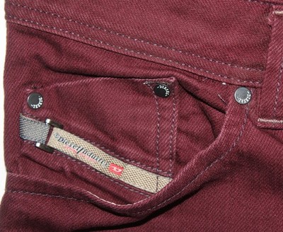 Diesel Herren Jeans Hose DARRON Slim Tapered W30 L34 bordeaux rot *