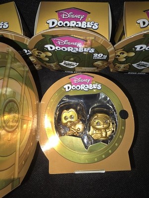Disney Doorables Gold Collector Peek -  Mulan & Mushu Duo - Gold Peek Exclusive