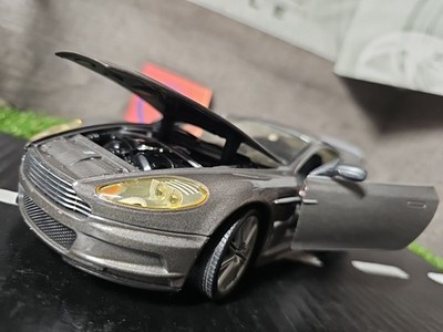 Vntg 2006 RC2 Corporation Aston Martin DBS James Bond 1:18 Diecast Car NO BOX