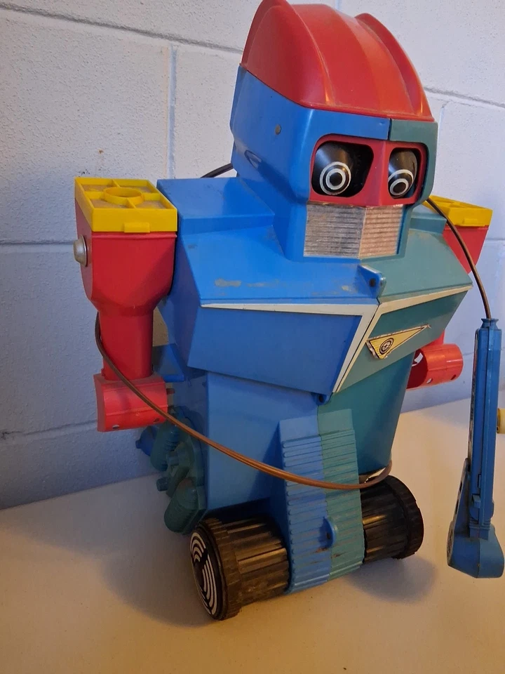 As-is not working incomplete Ideal Robot Commando 1961 Robot - Image 3 of 4