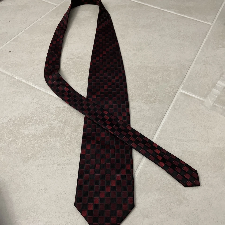 Corbata para Hombres Valerio Garati Hecha a Mano Roja Negra Cuadros Talla Única Seda Clásica Diseñador Foto 3 de 4