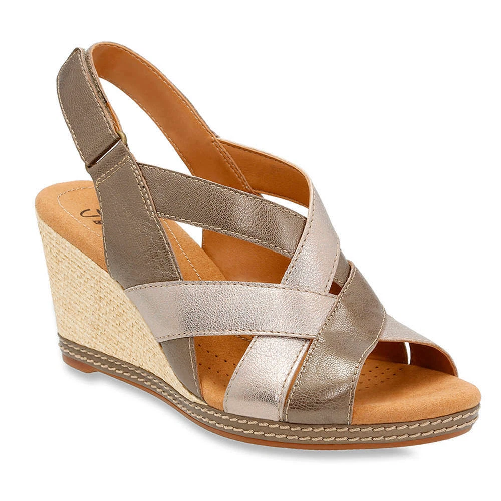 NEW WOMENS CLARKS HELIO CORAL WEDGE SILVER METALLIC COLOR STRAP