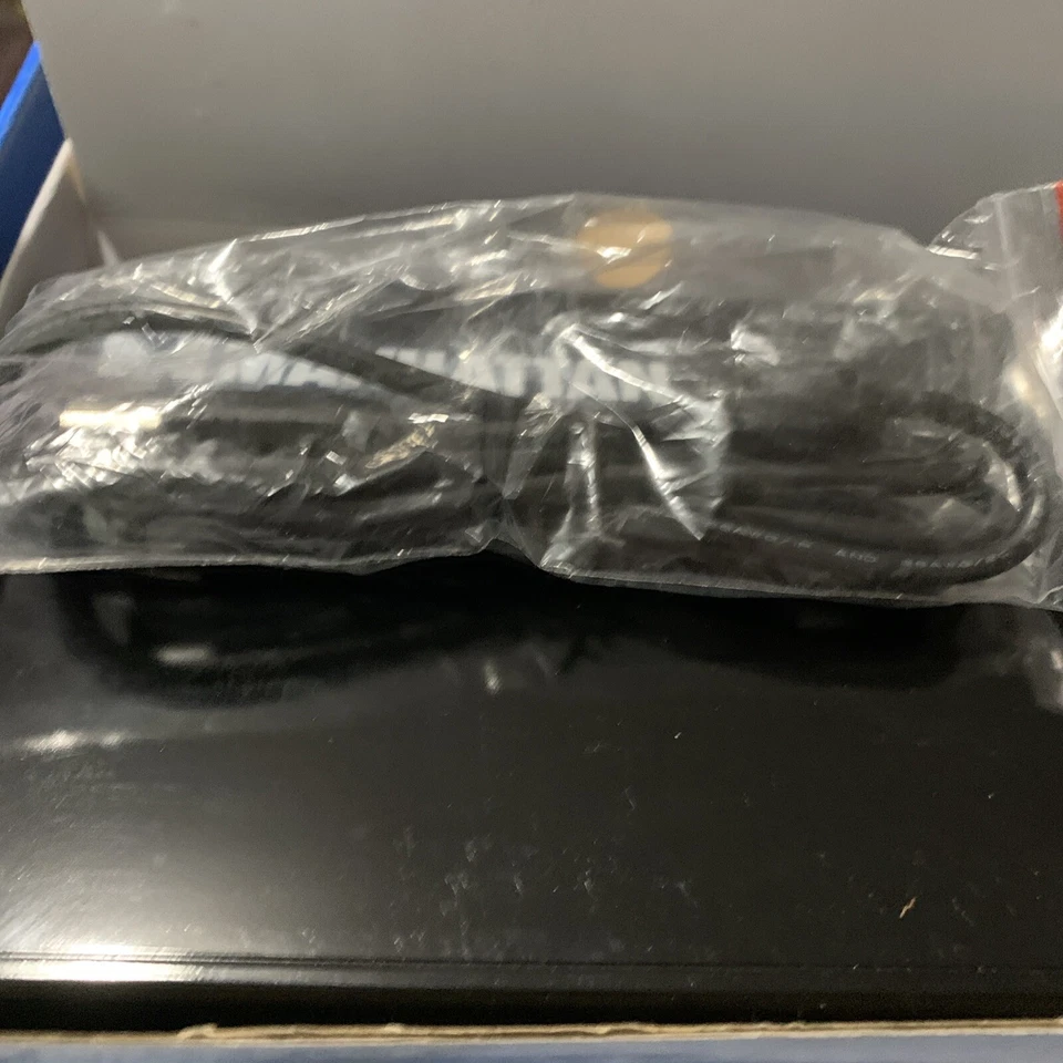 MANTNHATTAN DRIVE ENCLOSURE - Image 4 of 4