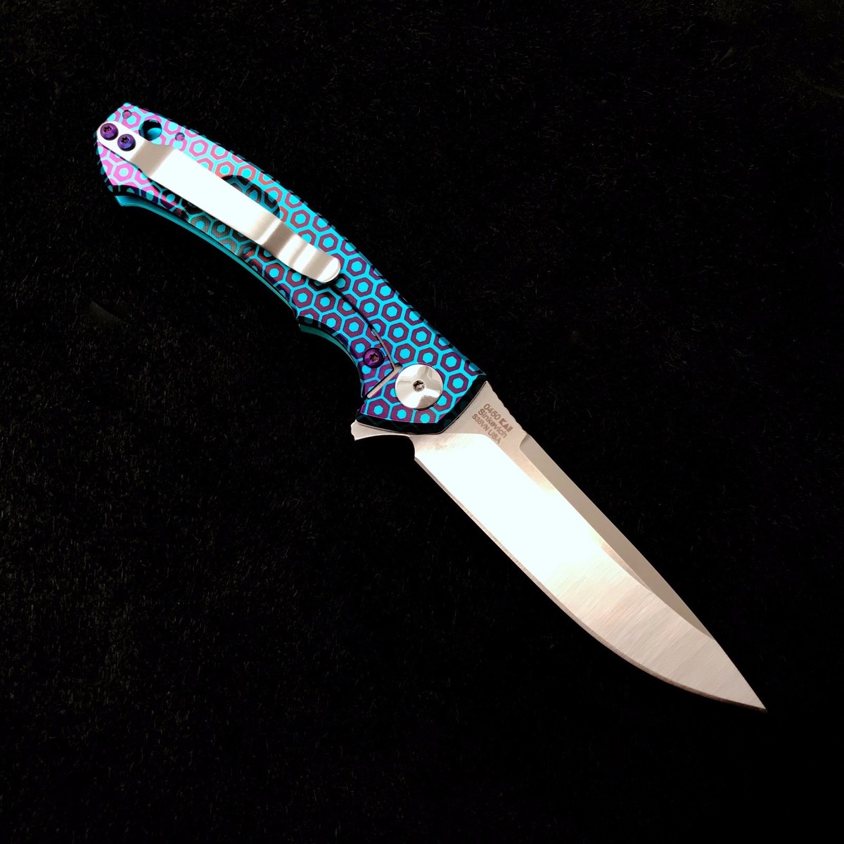 Zero Tolerance ZT 0450 Plain Edge Folder Hex Pattern. Ti screws