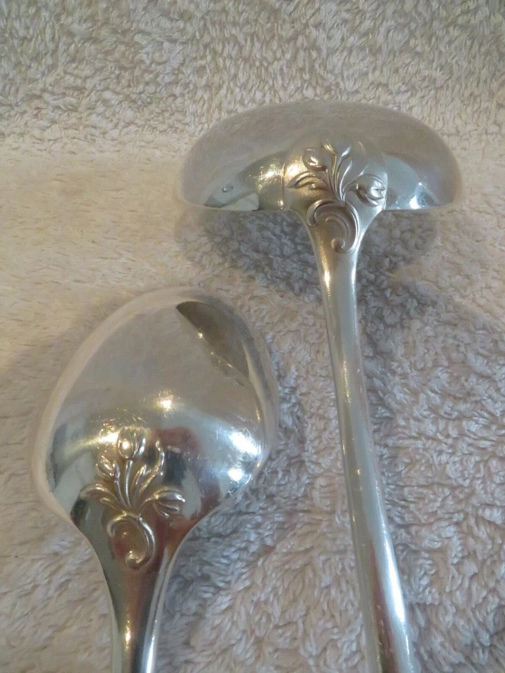 Cucharón de sopa francés 1900 plato de plata cuchara para servir medallón Christofle rococó st  Foto 4 de 4