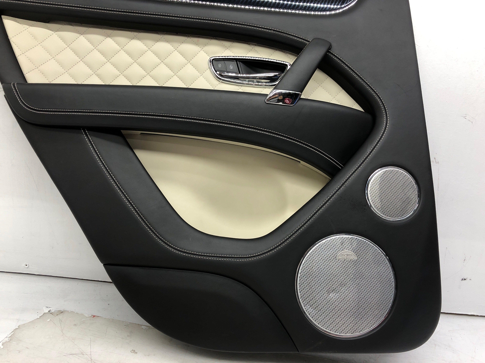 2016-2020 BENTLEY BENTAYGA LEFT REAR INNER DOOR TRIM PANEL COVER BLACK OEM