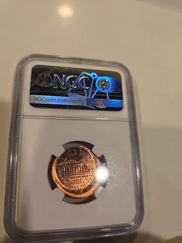 1999 Lincoln Memorial ERROR.  BROADSTUCK / MULTISTUCK. MS 66 RD  NGC - Image 2 of 2