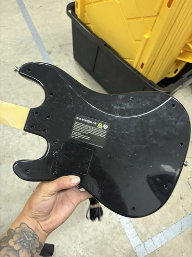 Harmonix Rock Band (822152) Fender Stratocaster Guitar - Wired USB Xbox - Picture 4 of 9