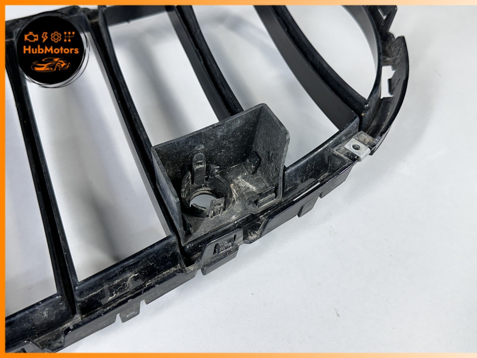 Maserati Quattroporte 2014-2016 Front Bumper grille P/N 670013782