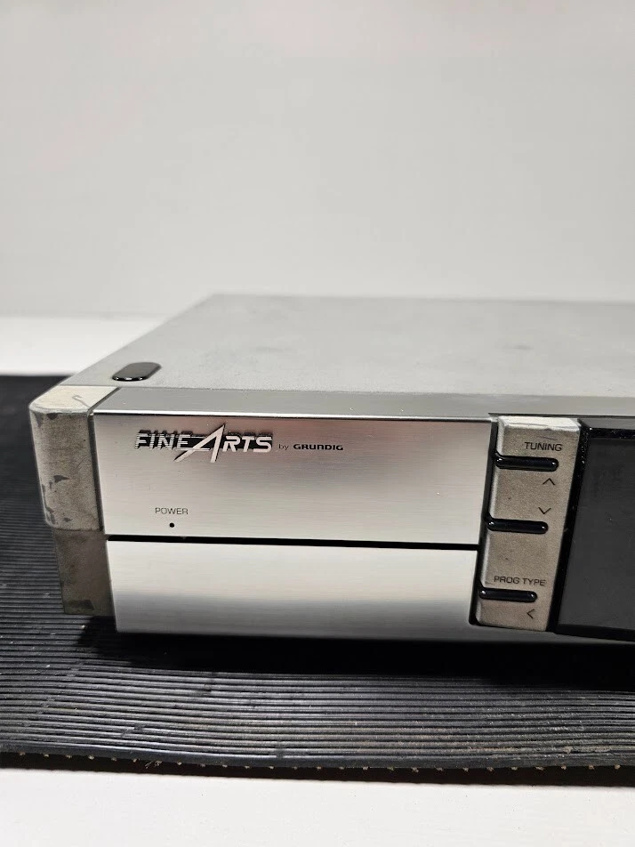 FineArts by Grundig T-ir Digital Infrared Tuner – RDS High-Quality Audio - Image 2 of 4