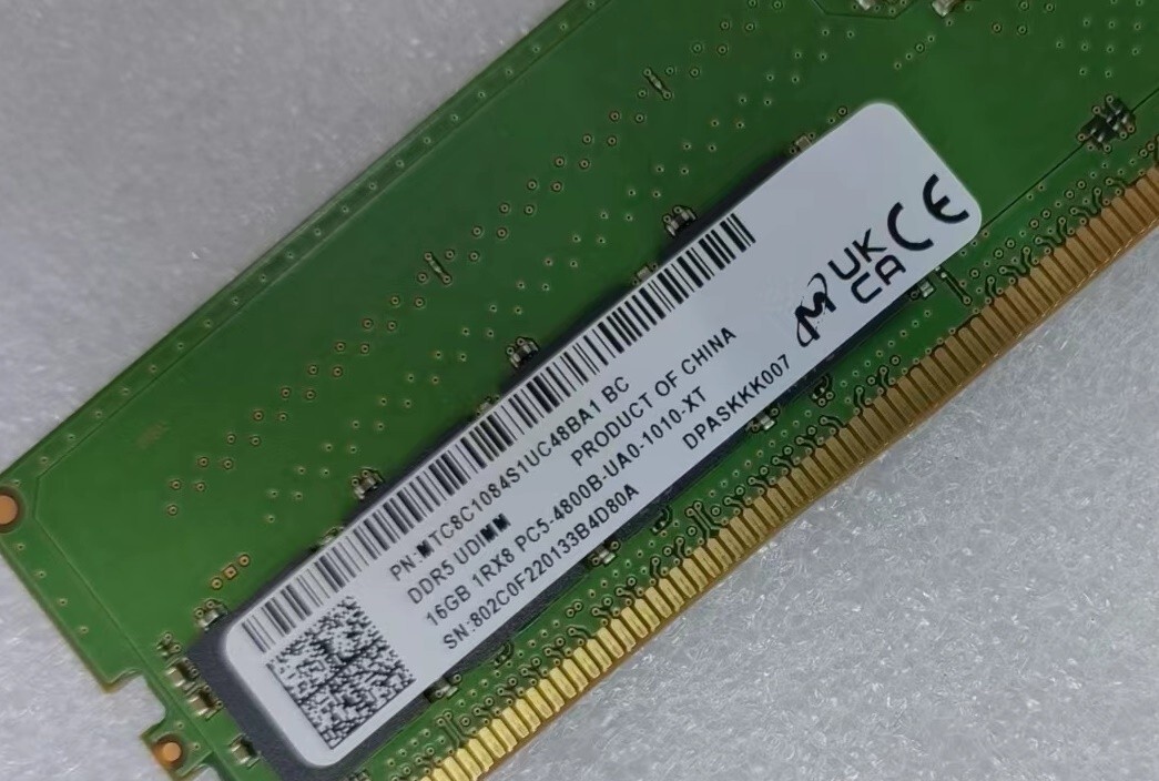 Micron 16GB DDR5 4800 MT UDIMM 1Rx8 PC5-4800B C8C1084S1UC48BA1