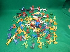 VINTAGE AVERAGE 2" PLASTIC COWBOY INDIAN FIGURES MADE IN HONG KONG