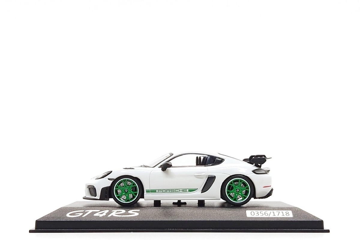 Minichamps 1:43 Porsche 718 Cayman GT4 RS (982) Tribute RS 2.7 in