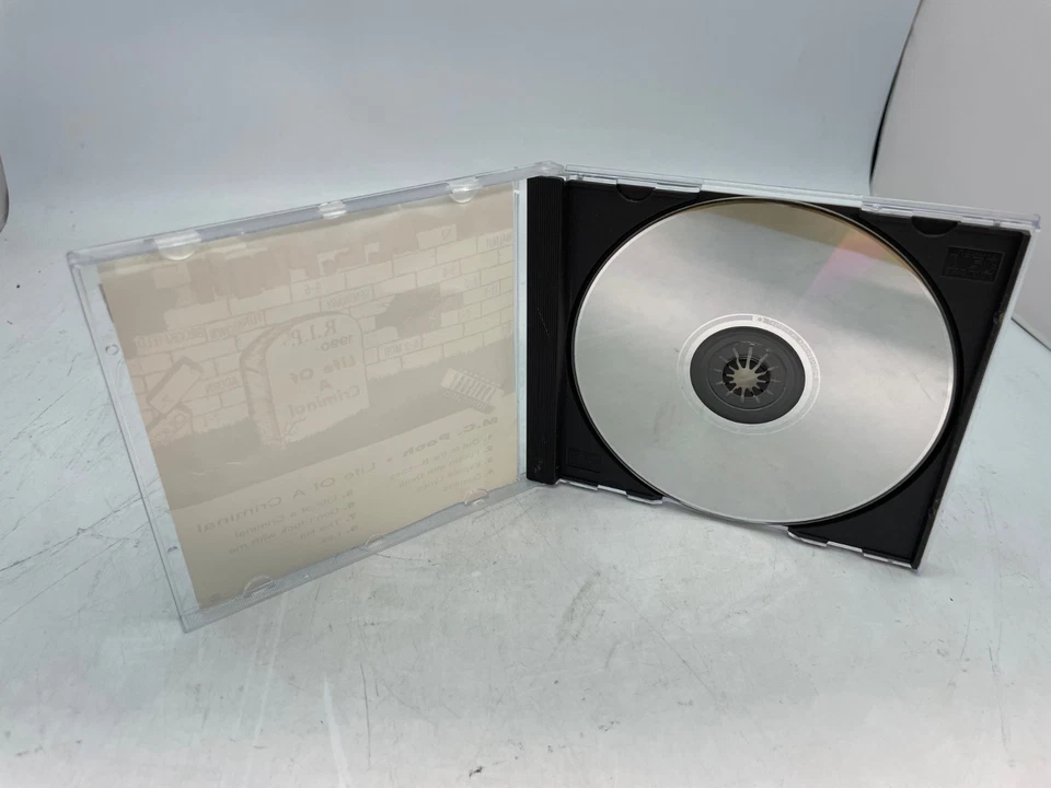 MC Pooh - Life of a Criminal - US- CD - 1990- VG+ Foto 3 de 4