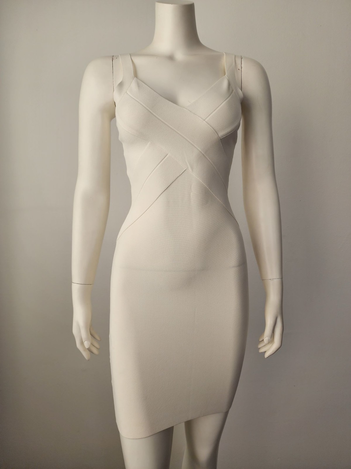 BCBG MaxAzria Lia white bodycon bandage mini dress M