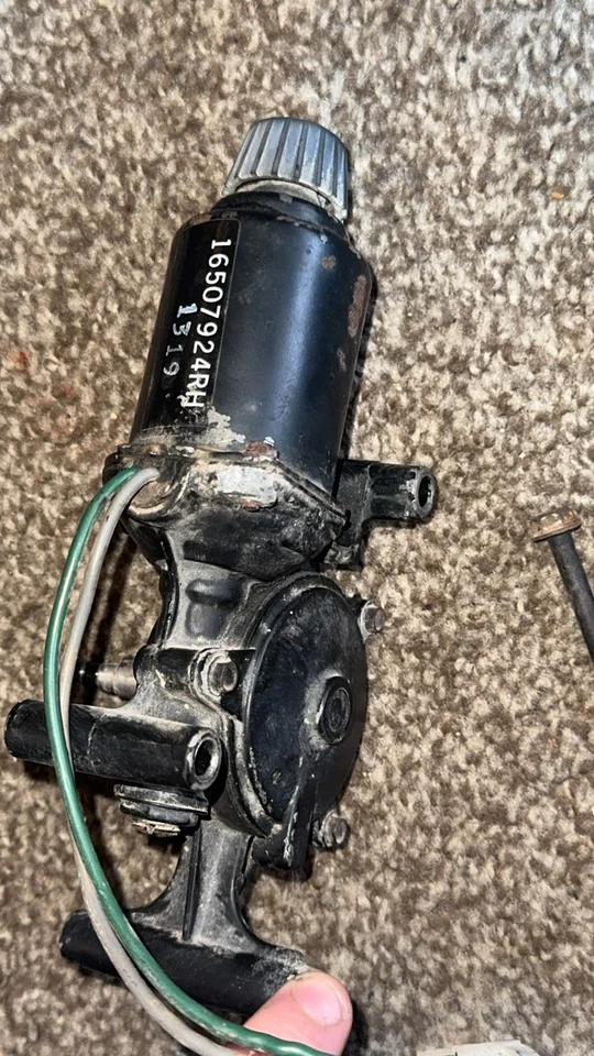 Motor de faros de pasajero derecho Pontiac Firebird 1987-1992 OEM 16507924RH Foto 2 de 2