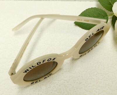WILDFOX BEL AIR PEARL WHITE ROUND SUNGLASS WITH SOLID BROWN  display picture 3