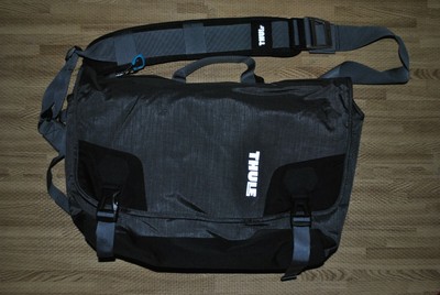 thule messenger camera bag