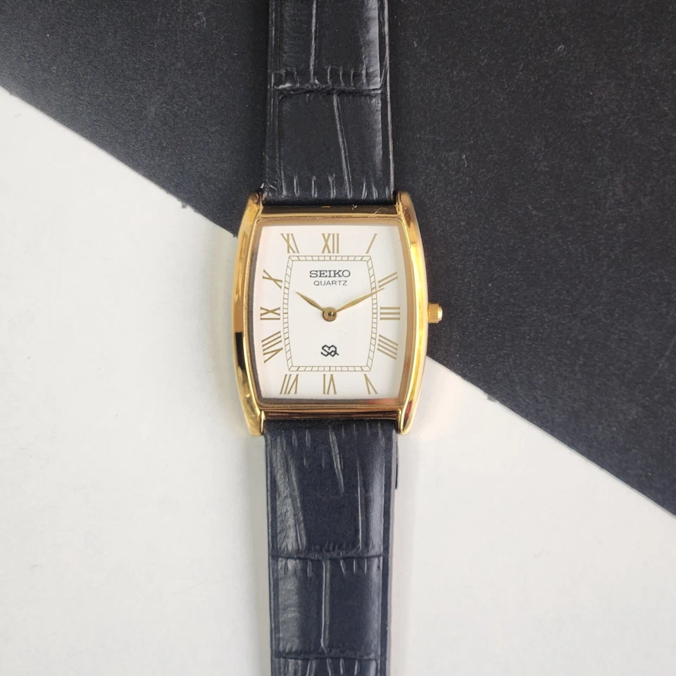 Vintage Seiko Slim Quartz White Face Gentlemen's Wrist Watch - FREE SHIPPING - Image 3 of 4