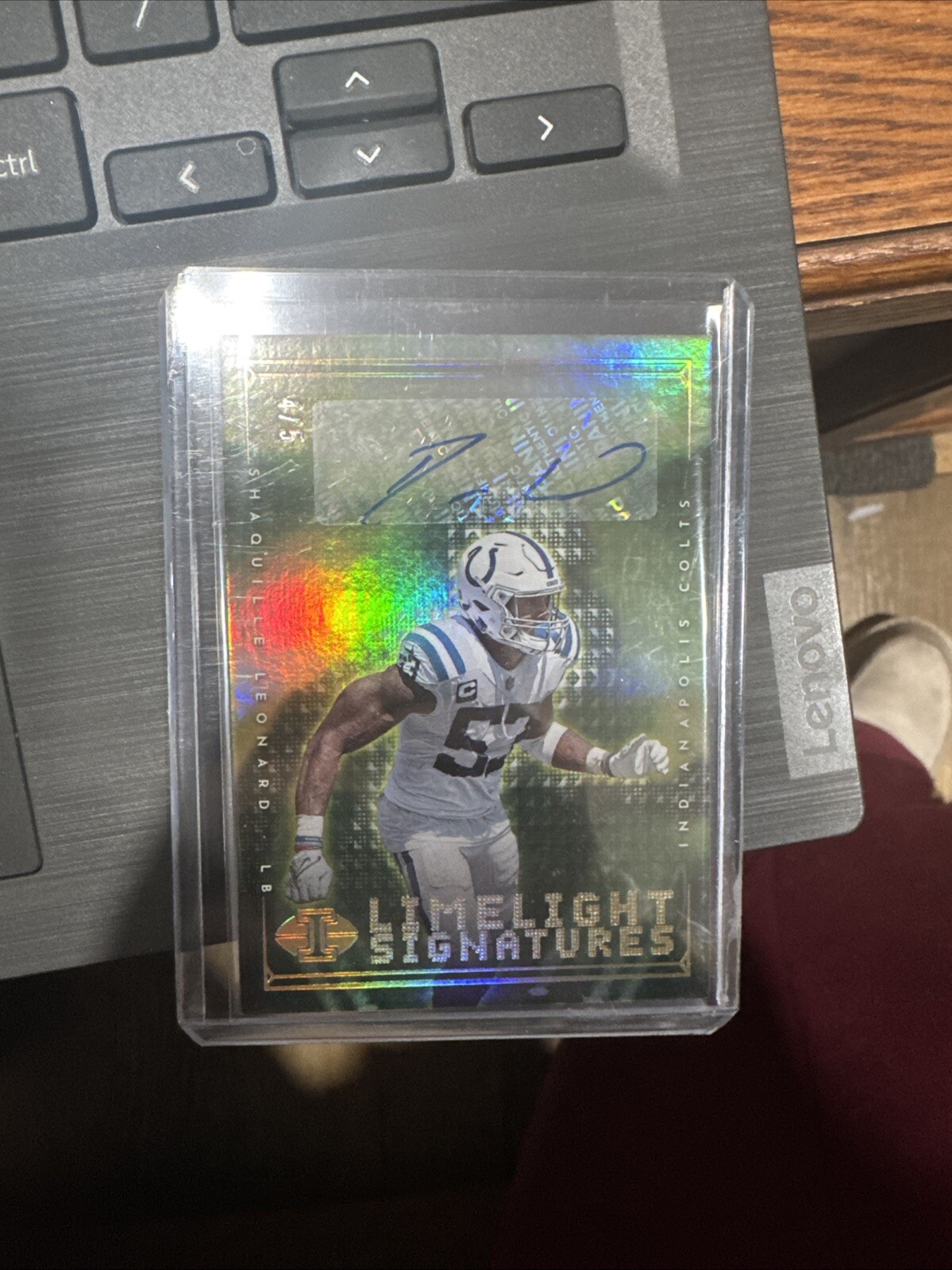 2022 Panini Illusions - Limelight Signatures #LS-DL Shaquille Leonard /20 (AU)