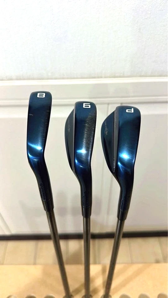 Red Bull TaylorMade P790 (11x) Japan🇯🇵Model  4~P + wedges + putter NSPRO 105 S - Image 3 of 4