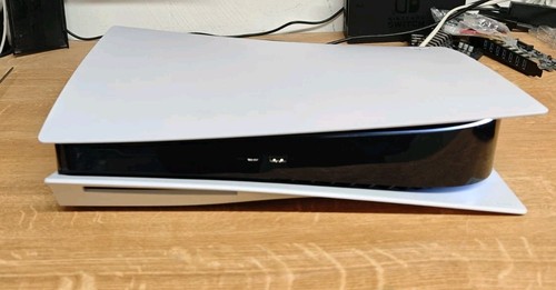 PlayStation 5 Mit Laufwerk Disc Edition