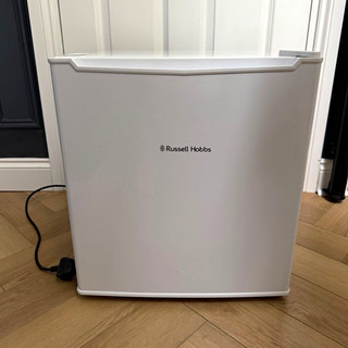 Russell Hobbs 43L White Table Top Mini Fridge