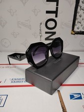Prada Womens Oversize Geometric Gradient Chunky Sunglasses SPR16w Black