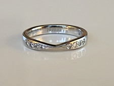 Hallmarked Platinum 950 Diamond Shaped Wedding Ring i1/2