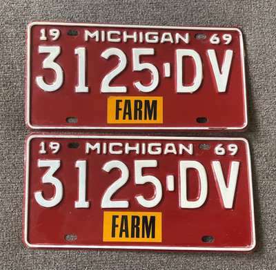 RARE 1969 MICHIGAN FARM LICENSE PLATE PLATES PAIR ORIGINAL CHEVY FORD DODGE NICE