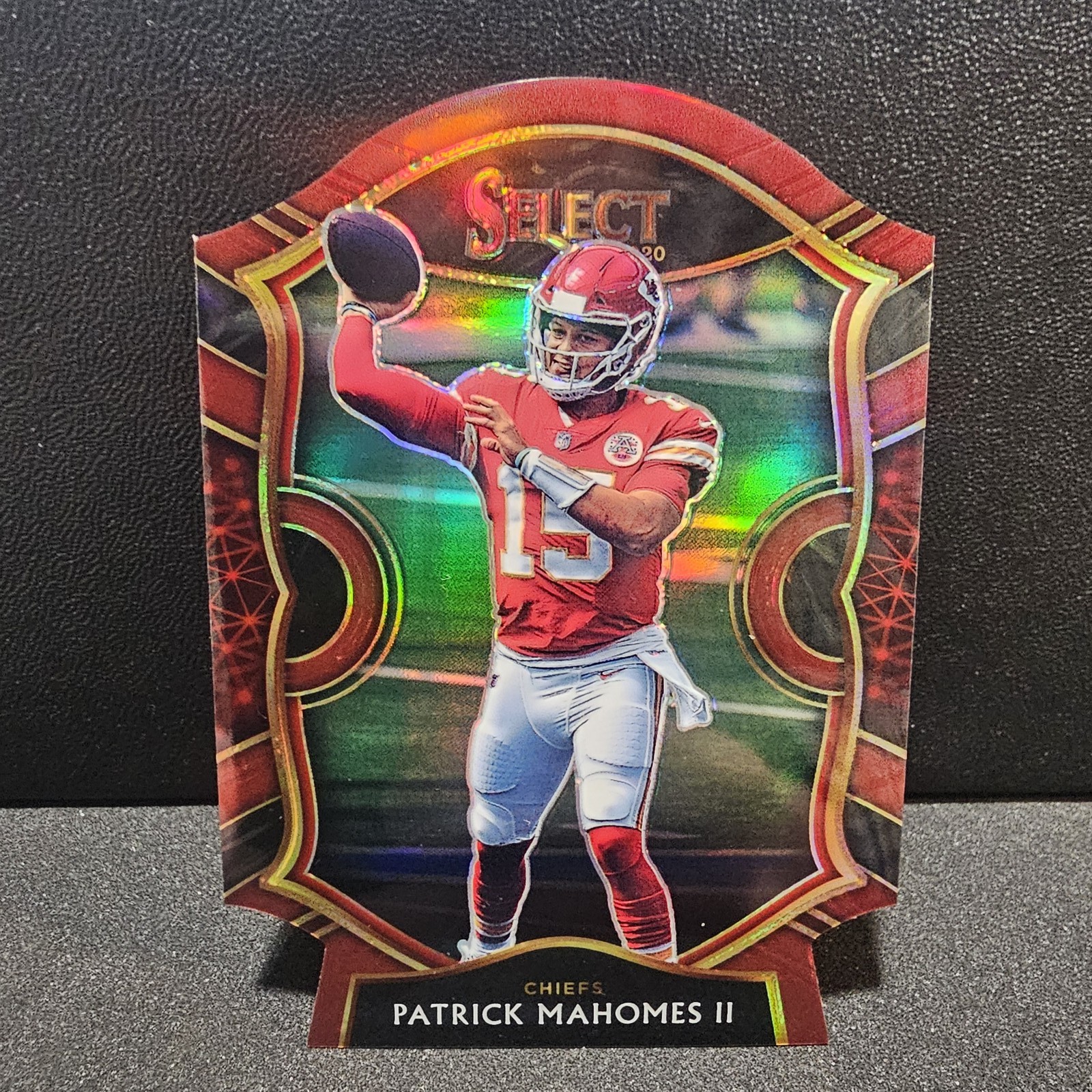 2020 Panini Select - Concourse Patrick Mahomes II #2 Maroon Prizm Die-Cut