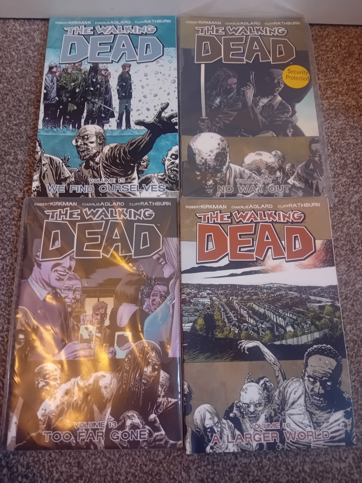 The Walking Dead Volumes 13 14 15 16 (WALKING DEAD TP) - Robert Kirkman