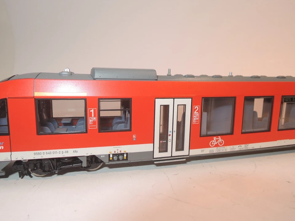 ++ H36 H0 Liliput L133100 Dieseltriebwagen BR 640 LINT 27 DBAG DSS 21-polig NEU - Bild 4 von 4