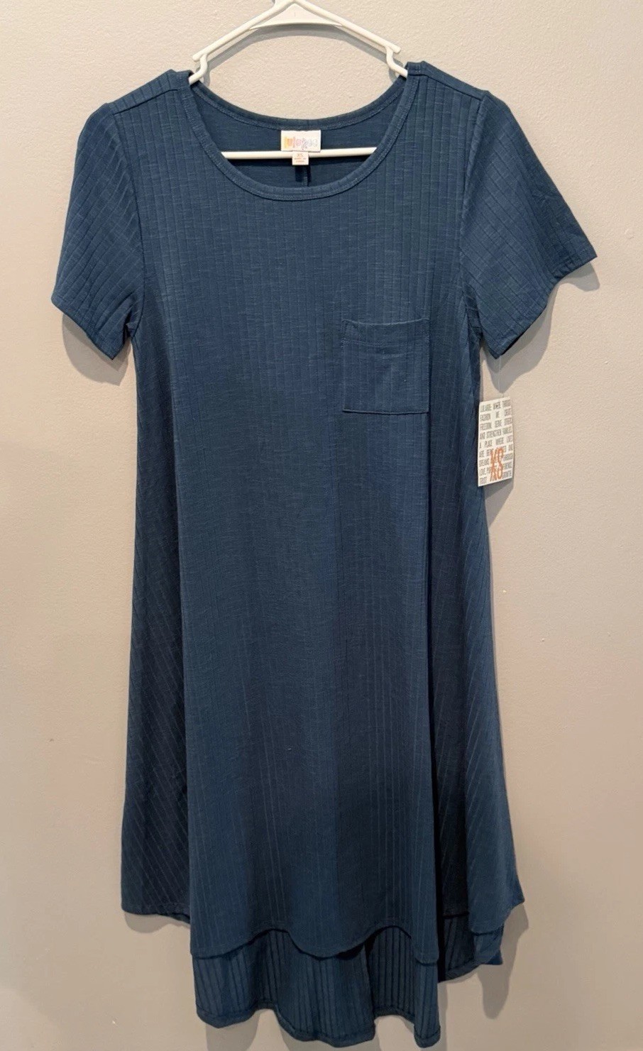 LuLaRoe Carly Dress XS Blue Ribbed High Low Swing Dress Pocket Short Sleeve